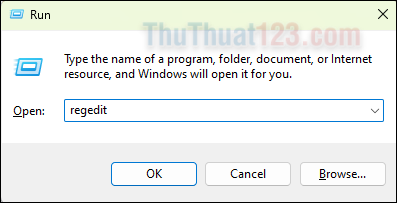 Mở Registry Editor, nhấn phím Windows + R, hoặc gõ regedit rồi ấn Enter